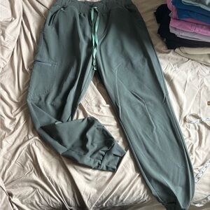 Figs Women’s High Waisted Zamora Jogger Scrub Pants